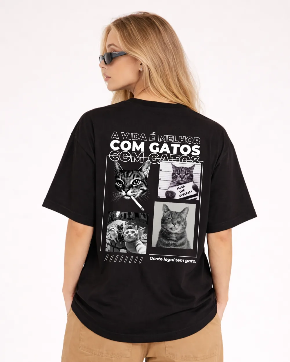 Camiseta oversized preta de gatos, vista das costas